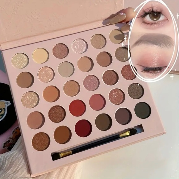 Eyeshadow palette Smoke N' Roses Pressed Powder Palette - Picture 3 of 5